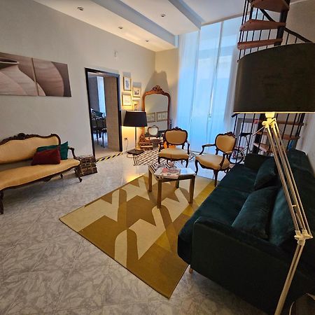 Ciaobari Apartment - Elegant 4 Bedrooms In The Heart Of Old Town Buitenkant foto